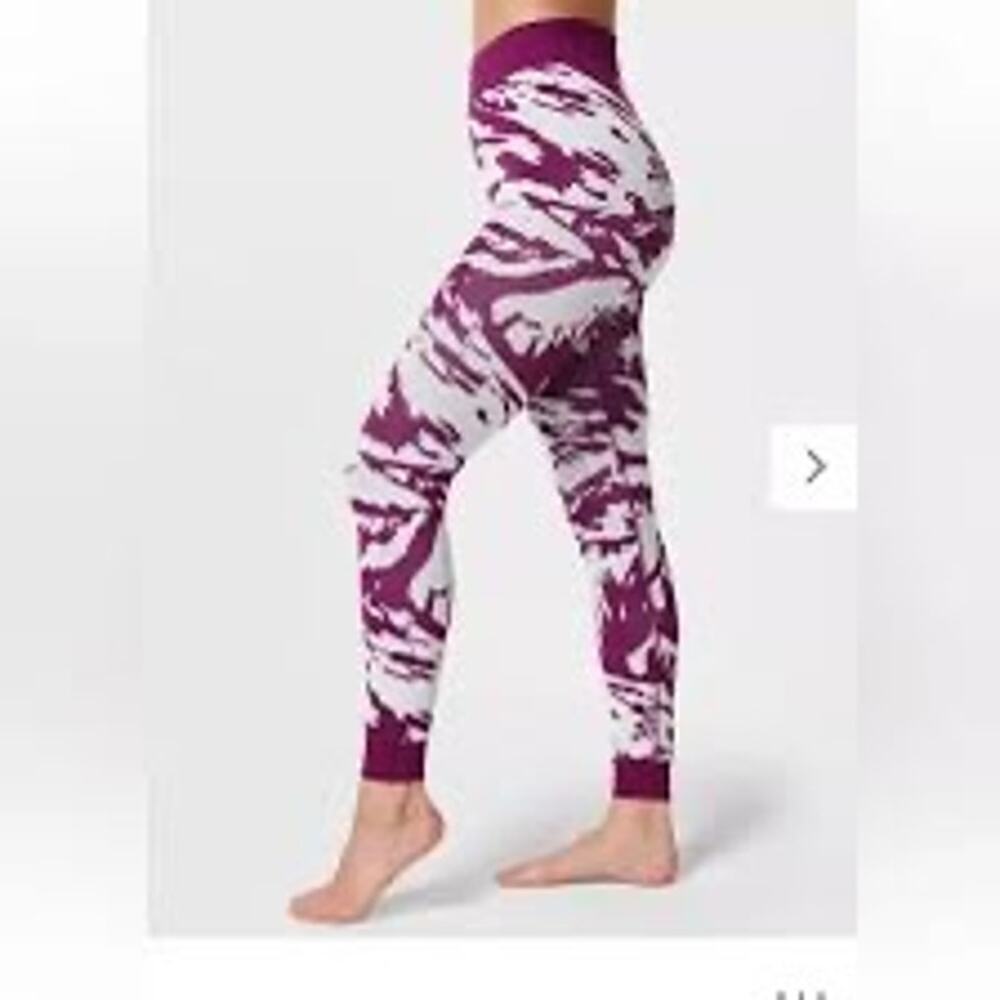 NWT Sweaty Betty Peaks Ski Base Layer Leggings Amaranth Pink Size Small
